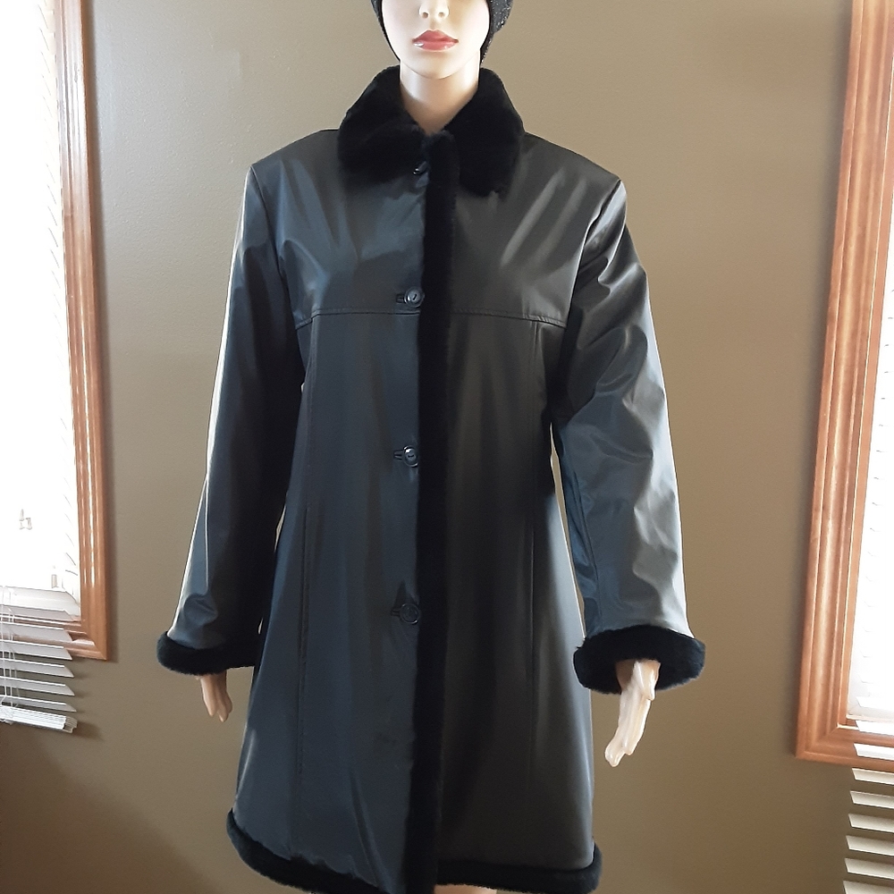 Cole Signature Vintage #247 Women's Black Coat Sz S Preowned Good Condition